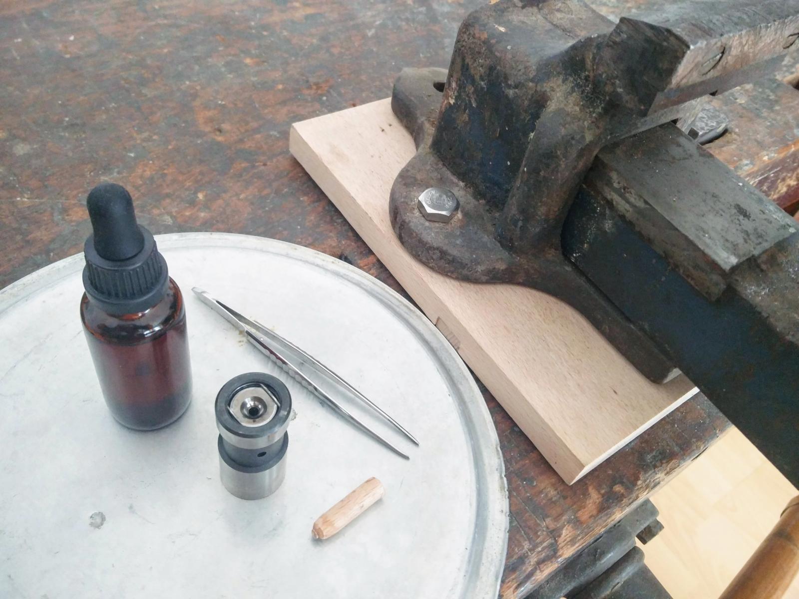 How to bench bleed hydraulic valve lifters