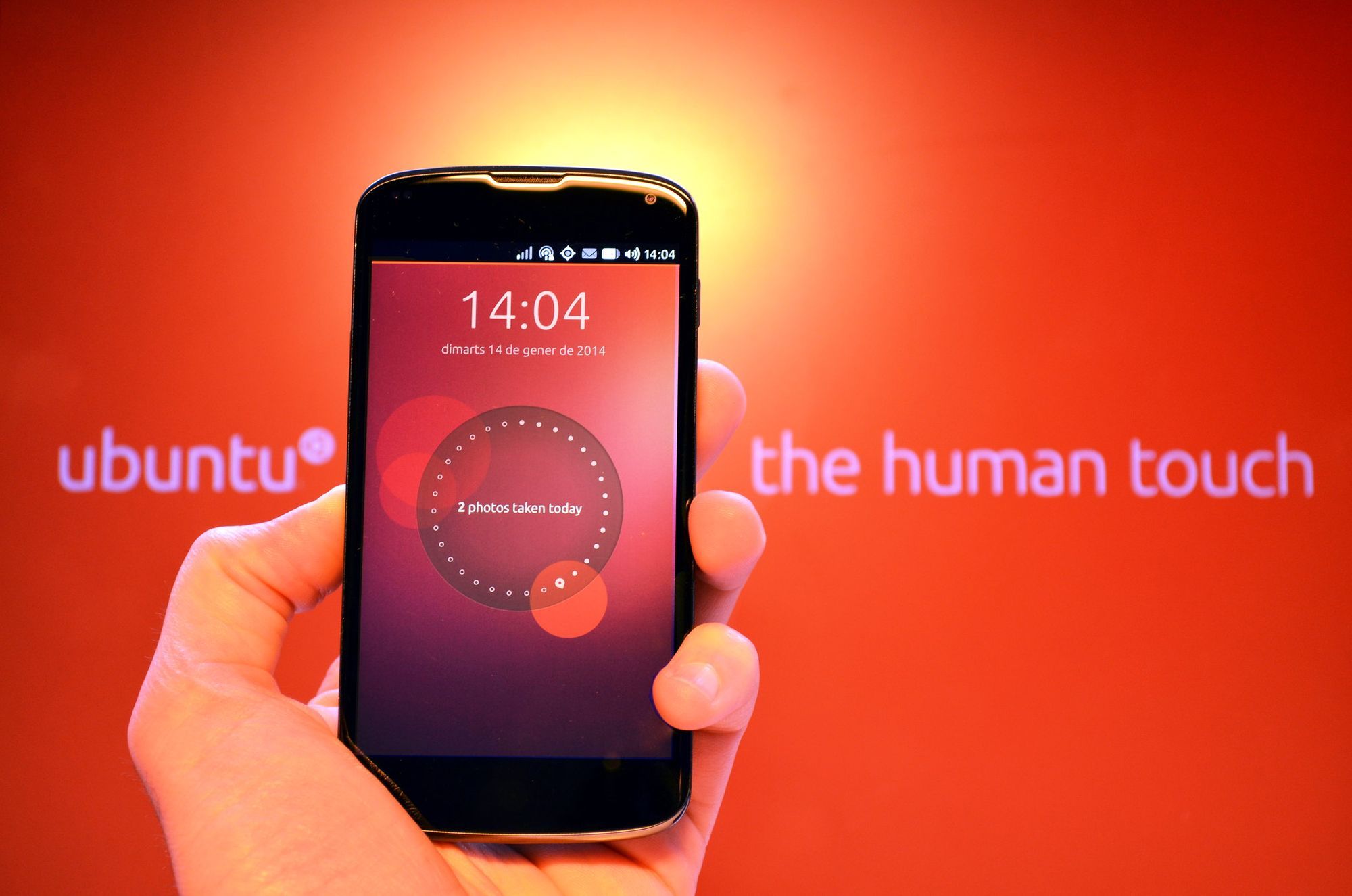 Phone please. Ubuntu Touch. Ubuntu Touch 2020. Ubuntu Touch на любой смартфон. Ubuntu Phone 2019.